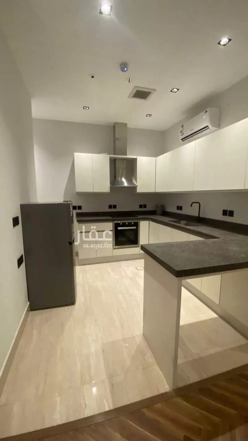 شقة للإيجار في شارع رقم 215, حي الملقا, مدينة الرياض, منطقة الرياض 1 صورة