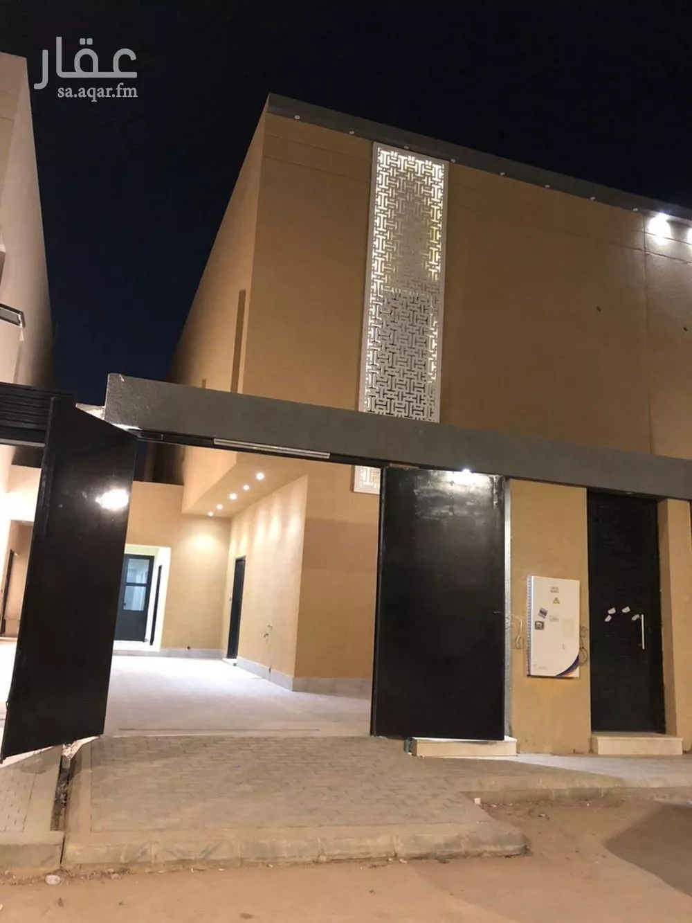 دور للبيع في شارع بركات الأنماطي, حي عكاظ, مدينة الرياض, منطقة الرياض 1 صورة