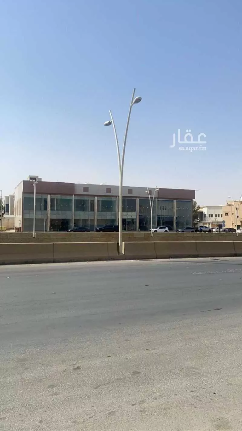 محل للإيجار في شارع الملك عبدالله ابن عبدالعزيز سعود الفرعي, حي الحمراء, مدينة الرياض, منطقة الرياض 1 صورة