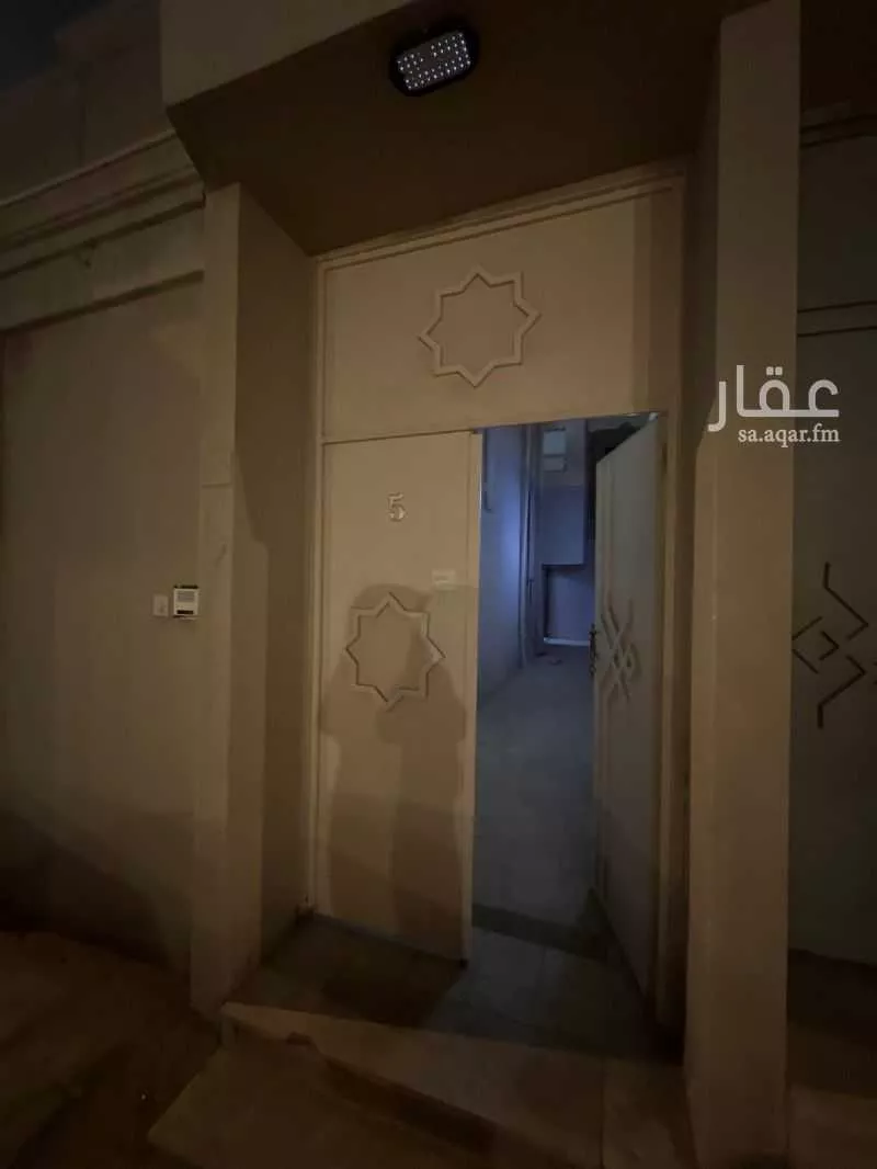 دور للإيجار في شارع عبدا??عزيز الباهلي, حي الفيحاء, مدينة الرياض, منطقة الرياض 1 صورة
