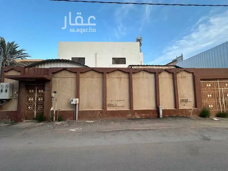 فيلا للبيع في شارع خالد بن الوليد, حي الملك فهد, مدينة المجمعه, منطقة الرياض 1 صورة