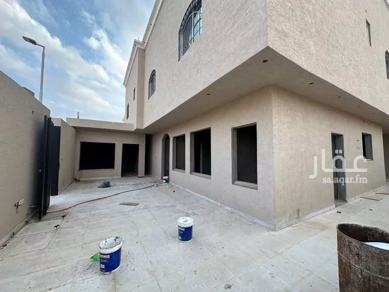 عمارة للبيع في شارع قيس بن عمرو, حي المدينة, مدينة الرس, منطقة القصيم 1 صورة