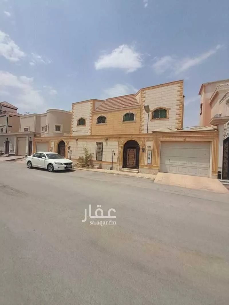 فيلا للبيع في شارع يونس بن محمد, حي العزيزية, مدينة الرياض, منطقة الرياض 1 صورة