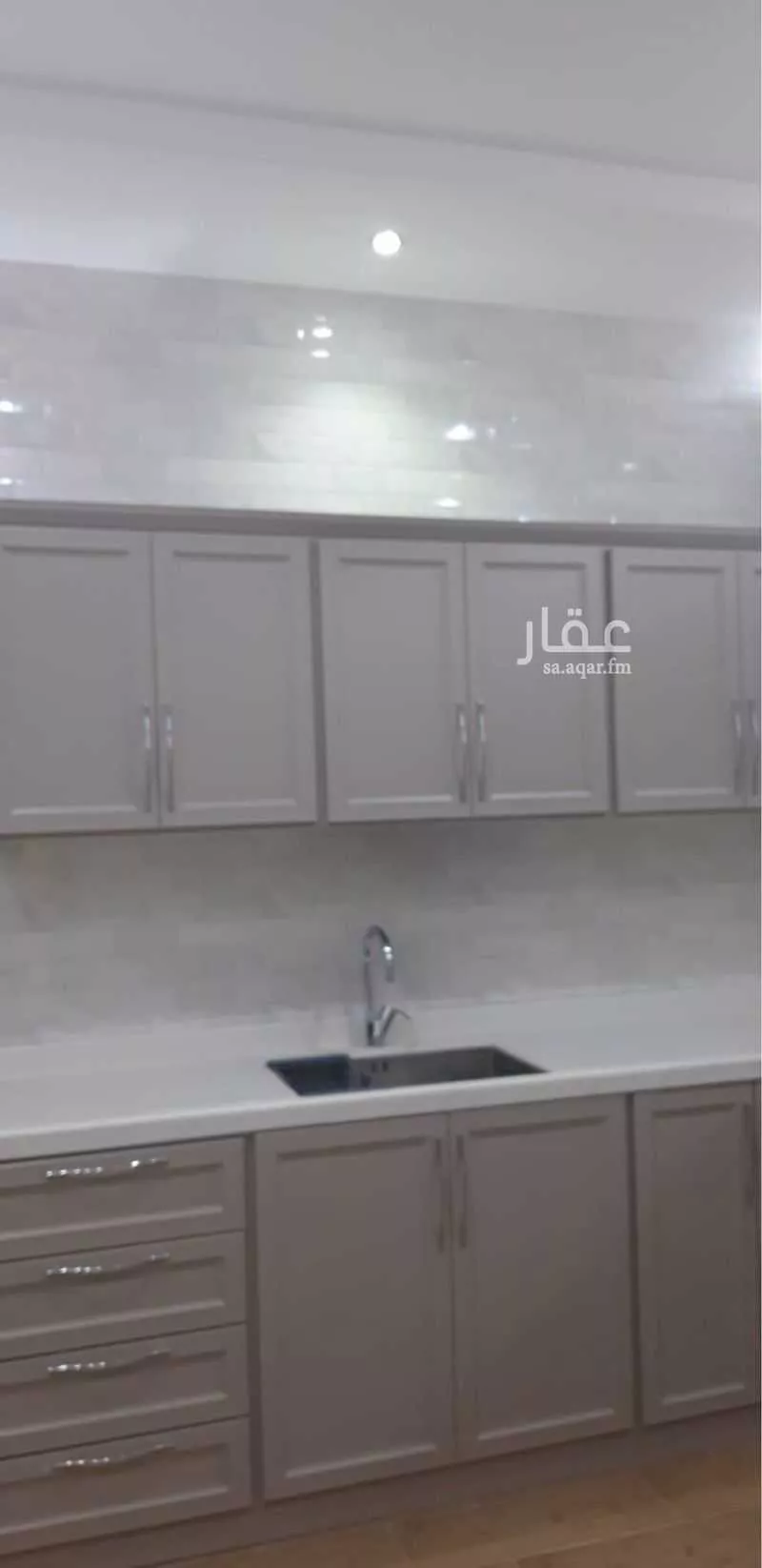 شقة للإيجار في شارع 40 الشرقية, حي الشرقية, مدينة أبها, منطقة عسير 1 صورة