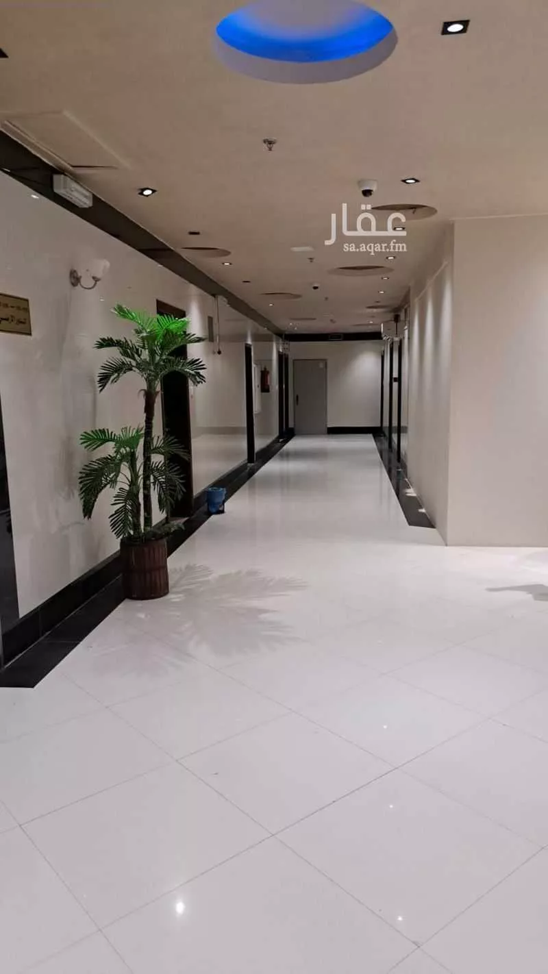 عمارة للبيع في شارع التحلية, حي العقيق, مدينة الرياض, منطقة الرياض 1 صورة