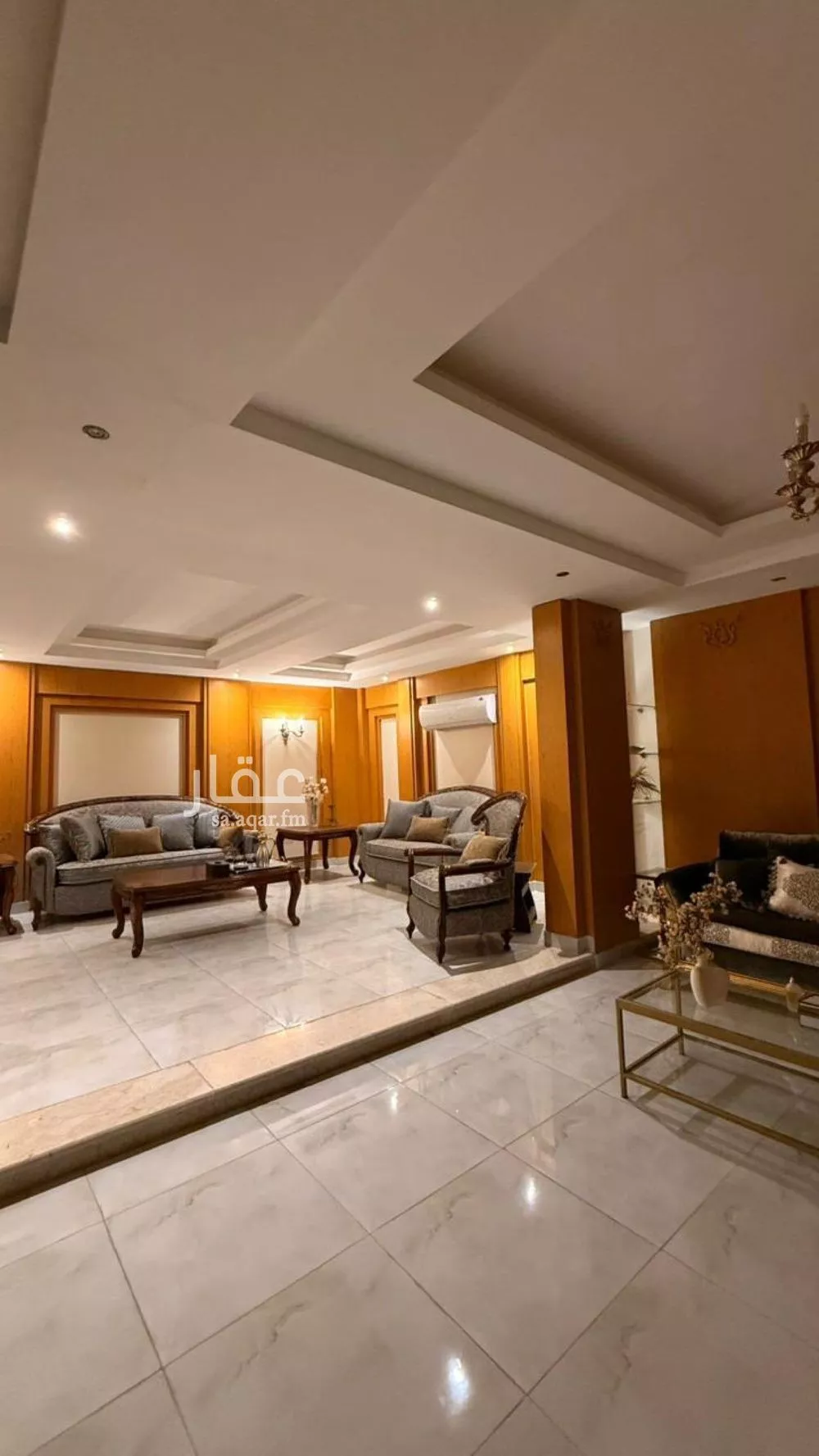 فيلا للبيع في شارع أبو البشر سيبويه, حي الياقوت, مدينة جدة, منطقة مكة المكرمة 1 صورة