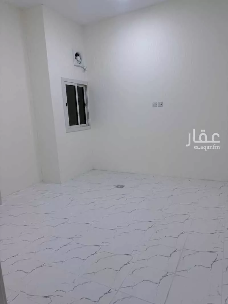 شقة للإيجار في شارع الشيخ صالح بن عبد العزيز بن عبد الرحمن ، حي السويدي الغربي ، الرياض ، منطقة الرياض 1 صورة