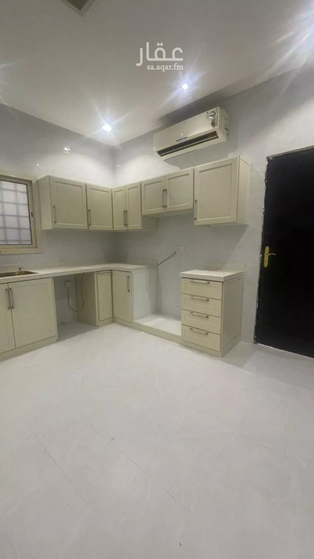 فيلا للبيع في شارع خليل بن الجبرتي, حي القيروان, مدينة الرياض, منطقة الرياض 1 صورة