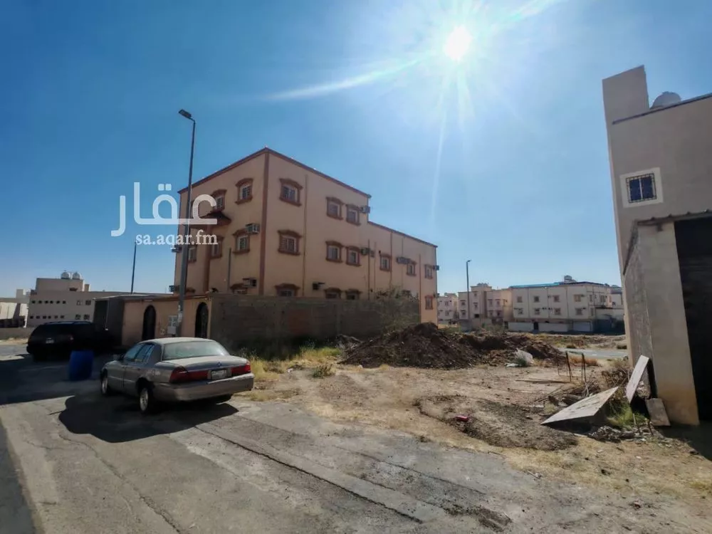 أرض للبيع في شارع جبل الديلي, حي سلطانة, مدينة ابها, منطقة عسير 1 صورة