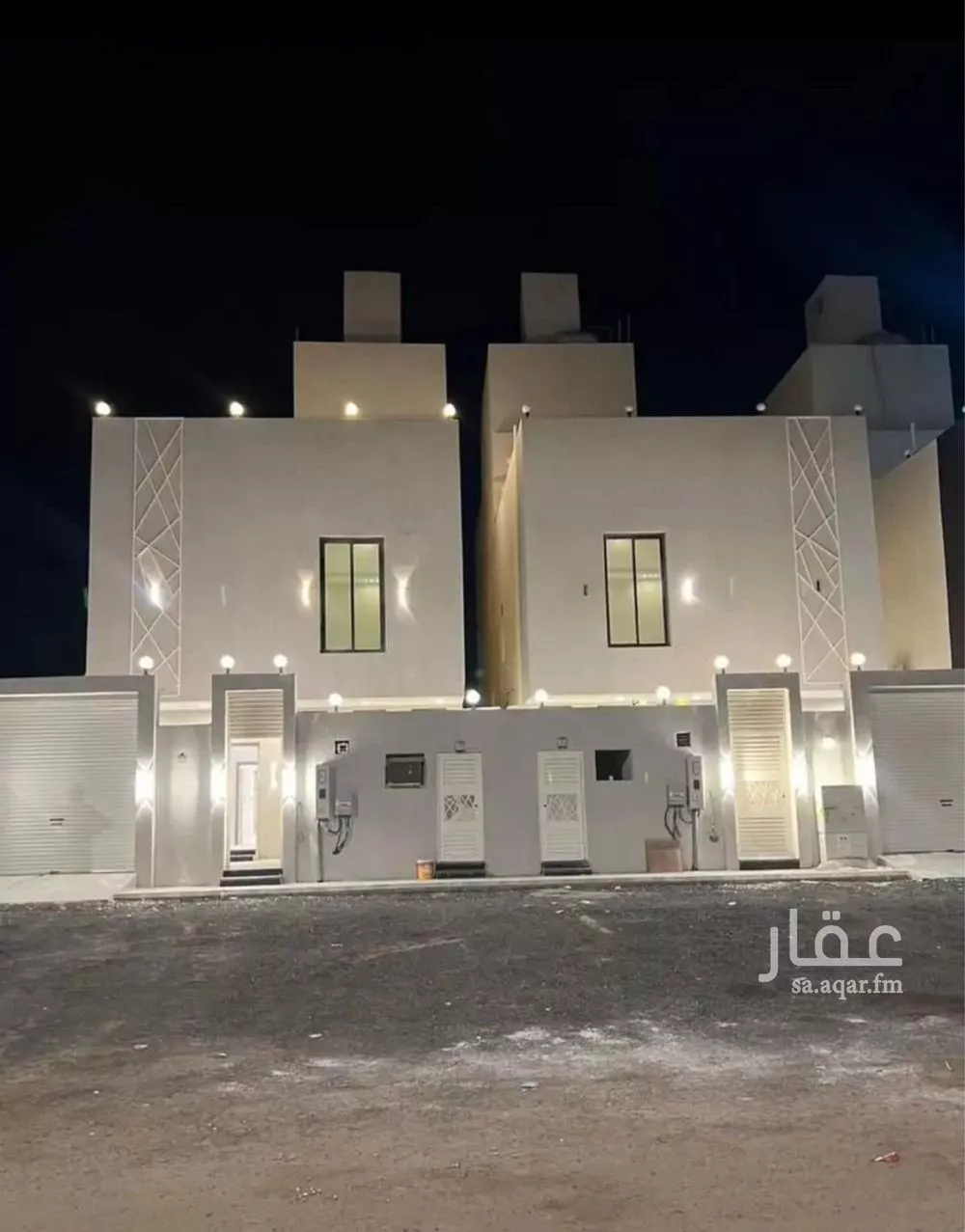 فيلا للبيع في شارع جهيره, حي الفنار, مدينة جدة, منطقة مكة المكرمة 1 صورة