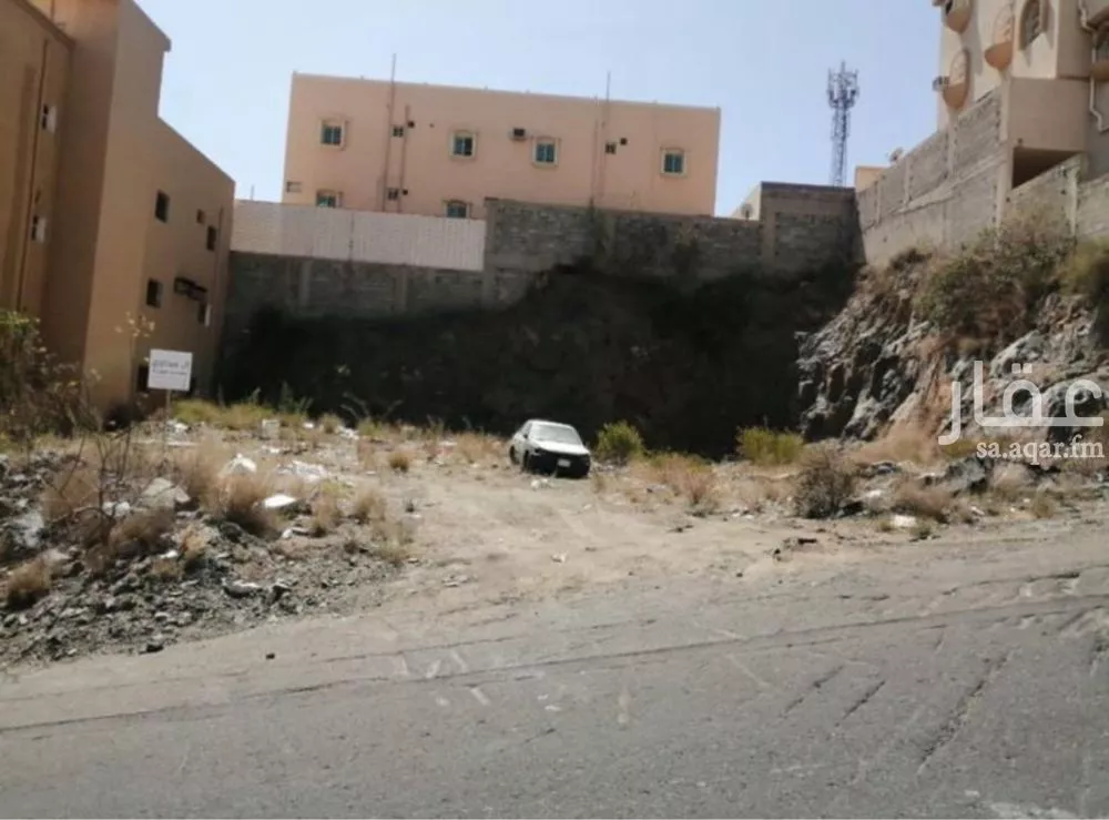 أرض للإيجار في شارع طريق طارق بن زياد, حي النسيم, مدينة ابها, منطقة عسير 1 صورة