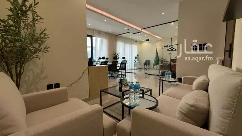 مكتب تجاري للإيجار في شارع اسماء بنت مالك, حي العارض, مدينة الرياض, منطقة الرياض 1 صورة