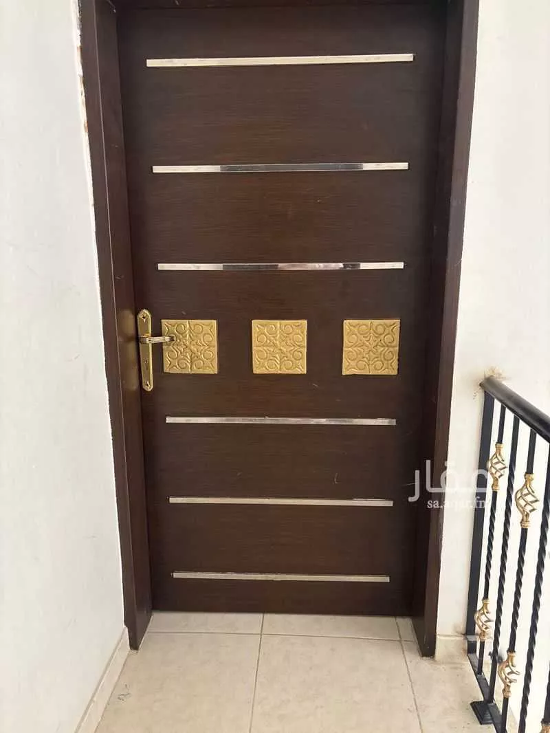 فيلا للإيجار في شارع رقم 302, حي الملقا, مدينة الرياض, منطقة الرياض 1 صورة
