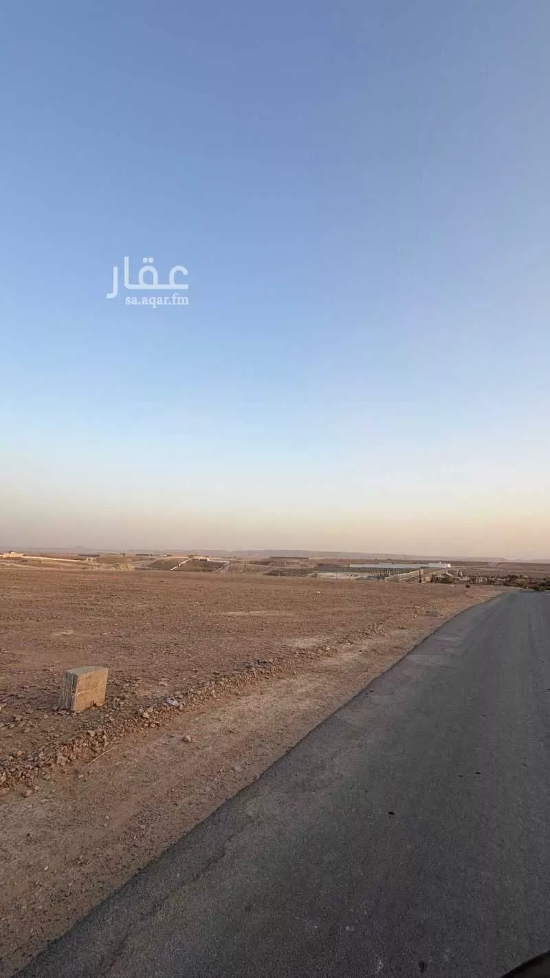 أرض للبيع في مدينة مخطط استراحات العماريه, منطقة الرياض 1 صورة