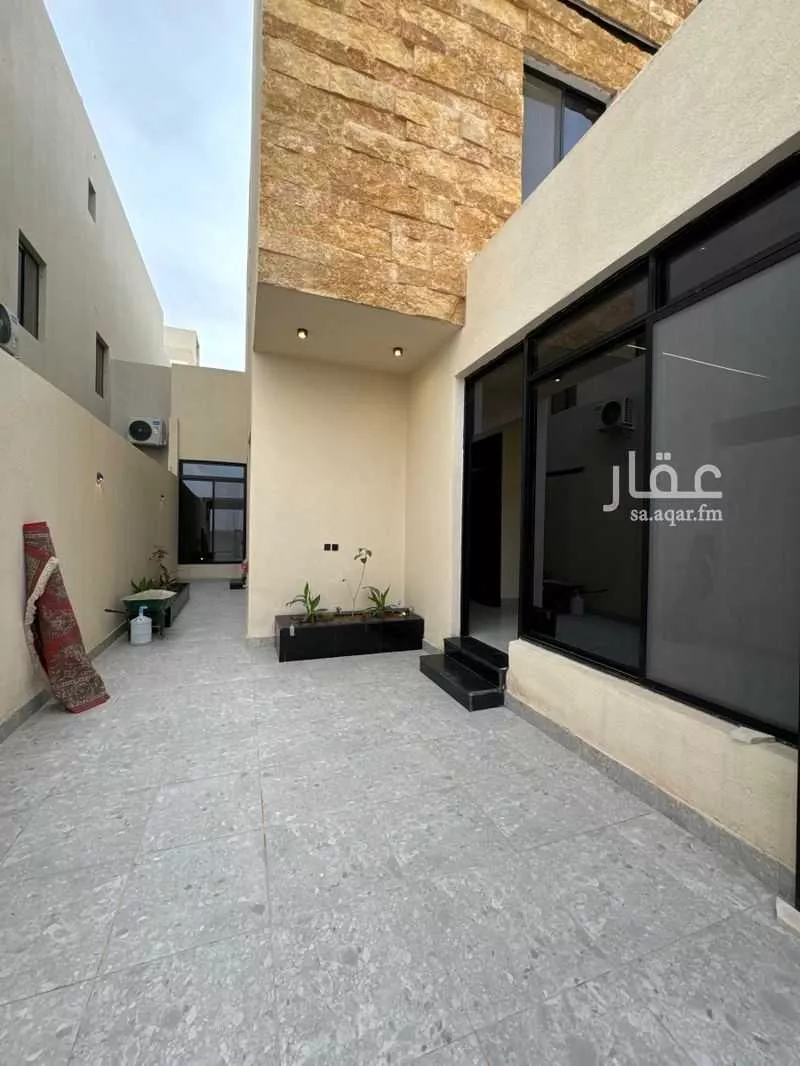دور للبيع في شارع يحيى بن يحيى القرطبي, حي الرمال, مدينة الرياض, منطقة الرياض 1 صورة