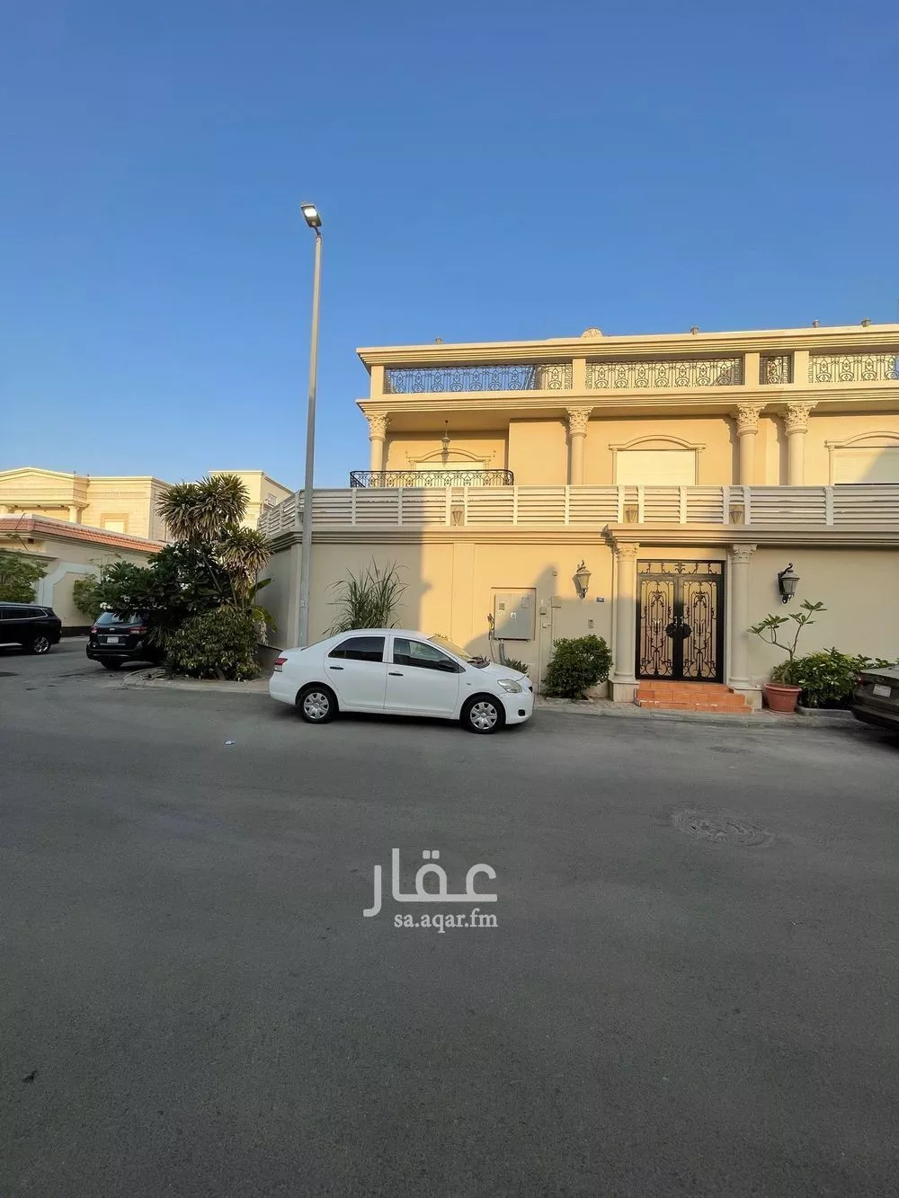 فيلا للإيجار في شارع الحفاوه, حي الخالدية, مدينة جدة, منطقة مكة المكرمة 1 صورة