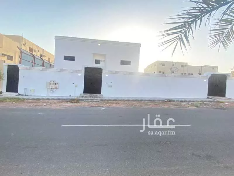 عمارة للإيجار في شارع الحكم بن كيسان, حي الدفاع, مدينة المدينه المنوره, منطقة المدينة المنورة 1 صورة