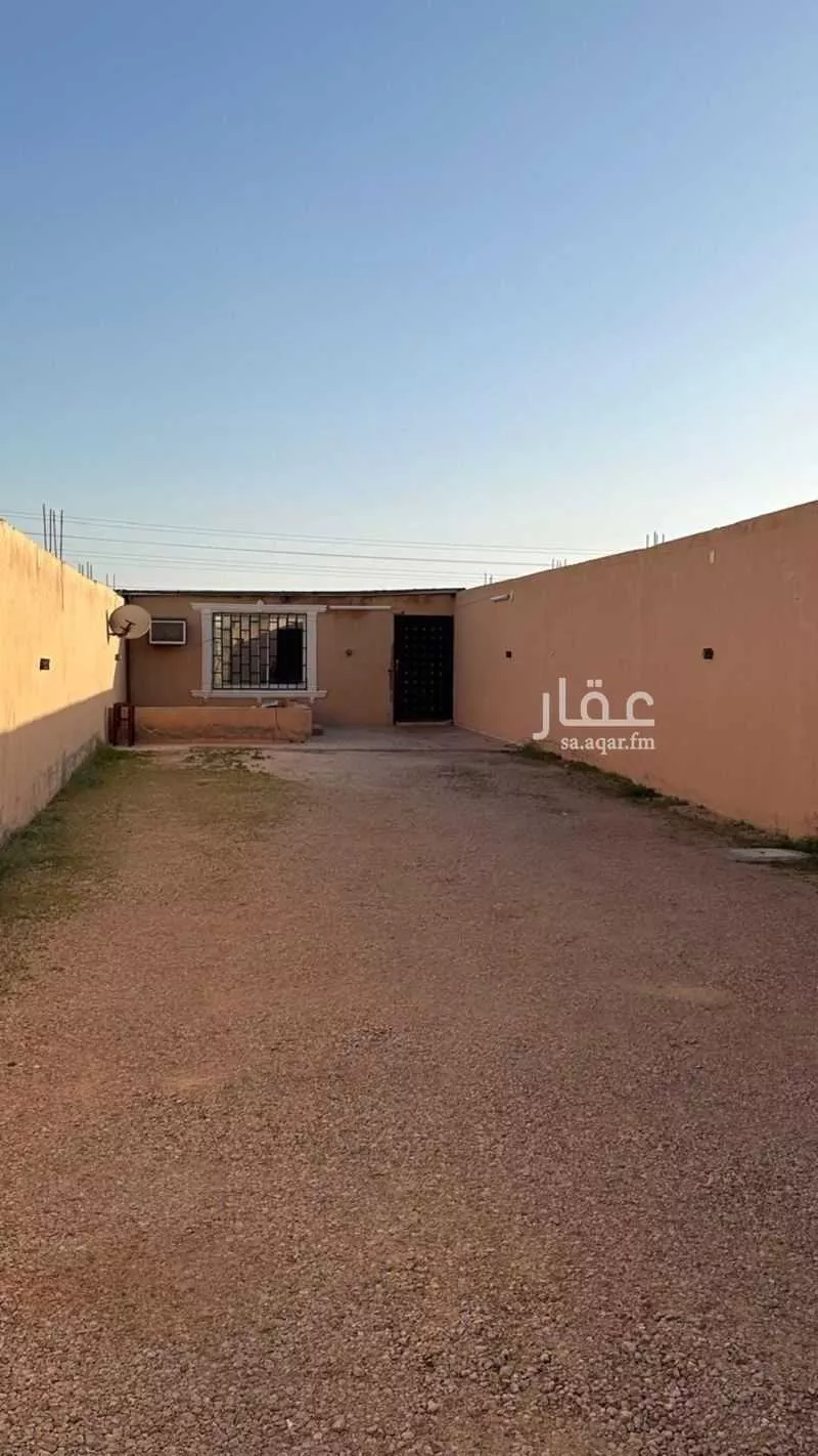 استراحة للبيع في شارع خير الدين الزركلي, حي الروضة, مدينة القواره, منطقة القصيم 1 صورة