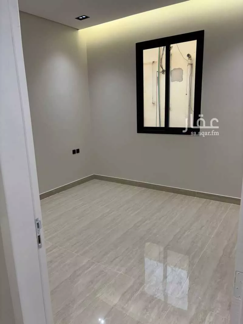 فيلا للبيع في شارع القاسمي, حي طويق, مدينة الرياض, منطقة الرياض 1 صورة