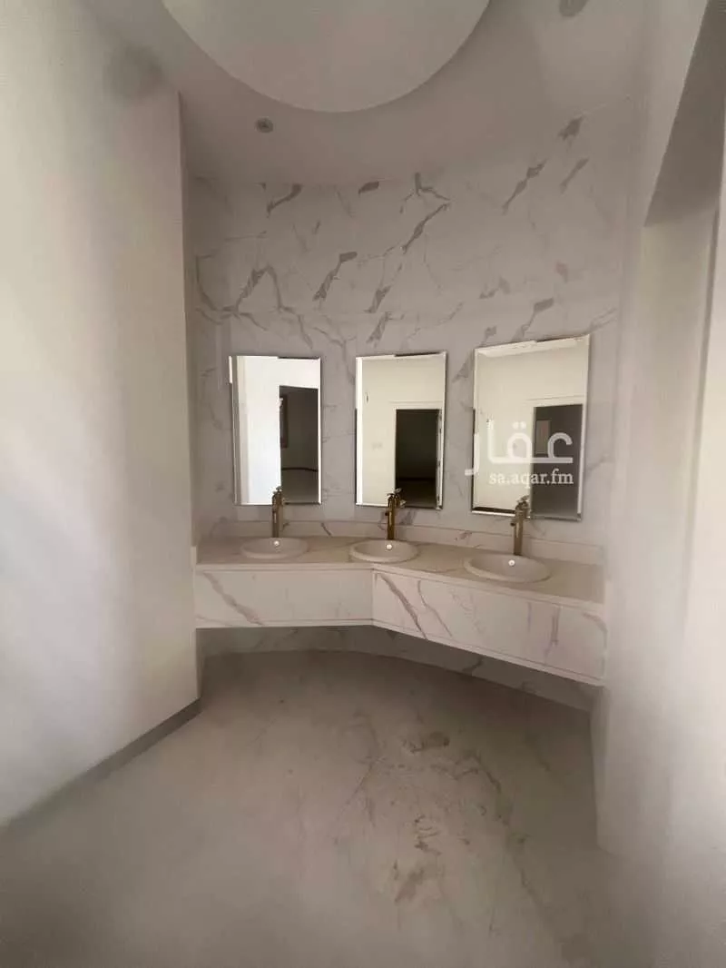 فيلا للإيجار في شارع أبو سلام, حي الملقا, مدينة الخرج, منطقة الرياض 1 صورة