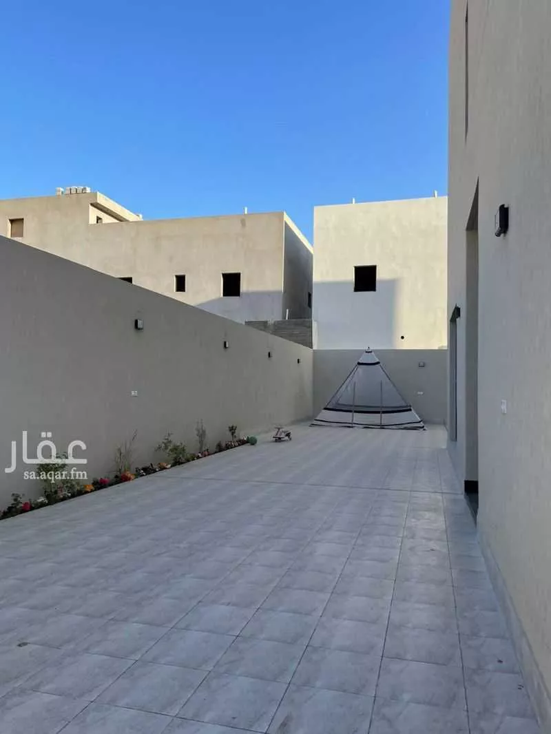 فيلا للإيجار في شارع الروضة 133 ، حي ألروضة ، البدائع ، البدائع 1 صورة