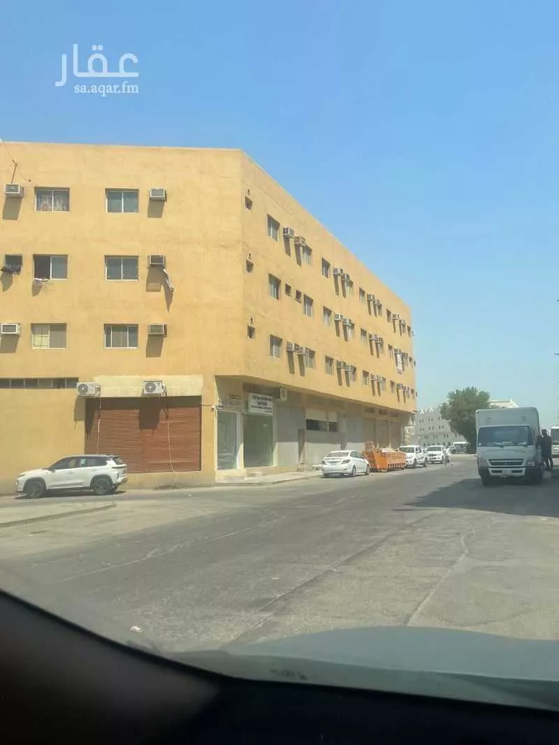 عمارة للبيع في شارع الامير ماجد ابن عبدالعزيز, حي الخبر الجنوبية, مدينة الخبر, المنطقة الشرقية 1 صورة