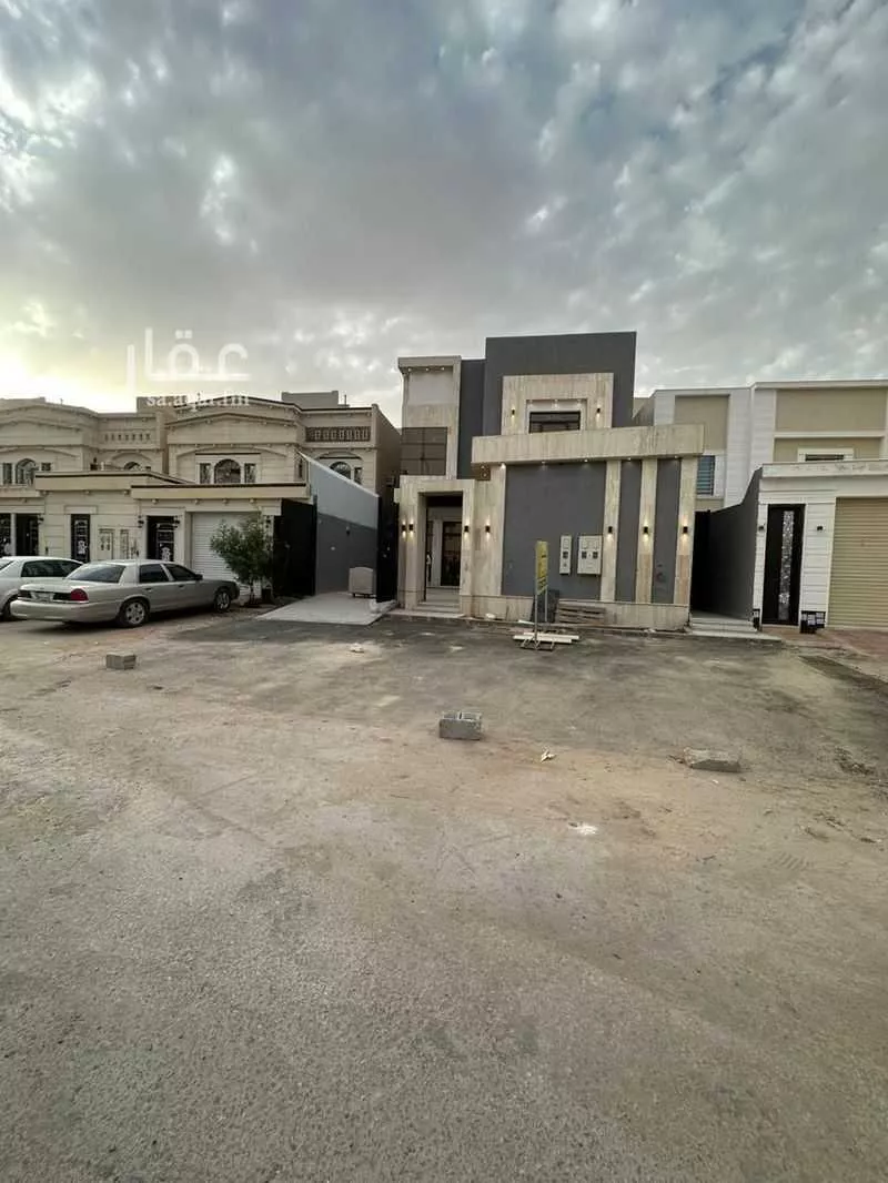 فيلا للبيع في شارع عبدالرحمن الصفوري, حي الرمال, مدينة الرياض, منطقة الرياض 1 صورة
