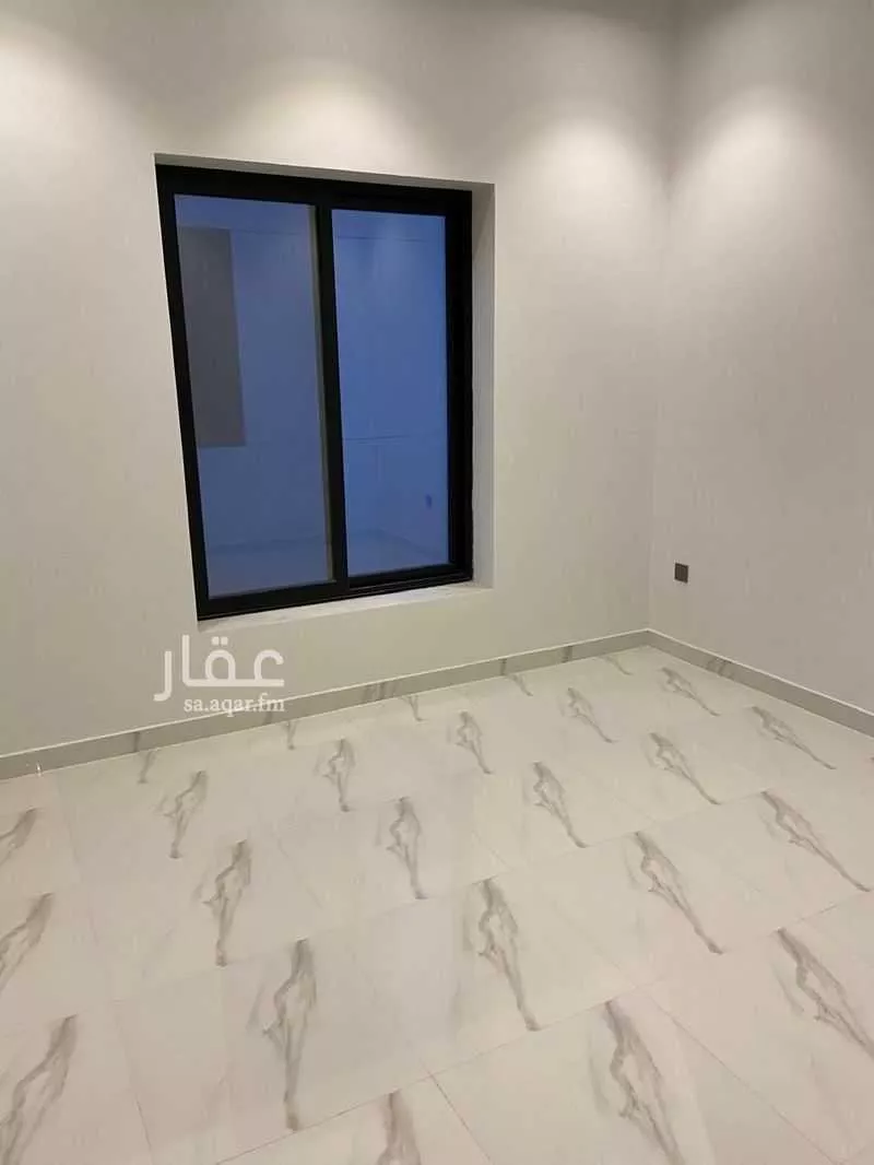 فيلا للبيع في شارع الامير سعد بن عبدالعزيز الفرعي, حي المريكبات, مدينة الدمام, المنطقة الشرقية 1 صورة