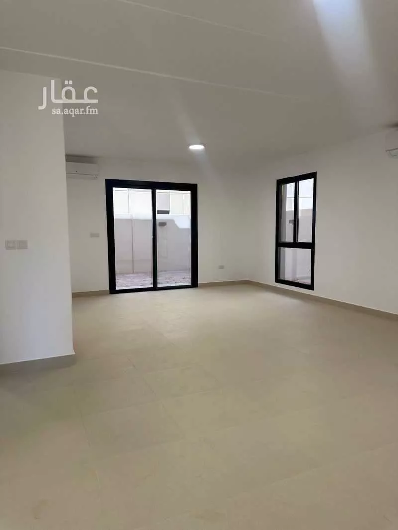 فيلا للبيع في شارع رقم 1134, حي سدرة, مدينة الرياض, منطقة الرياض 1 صورة