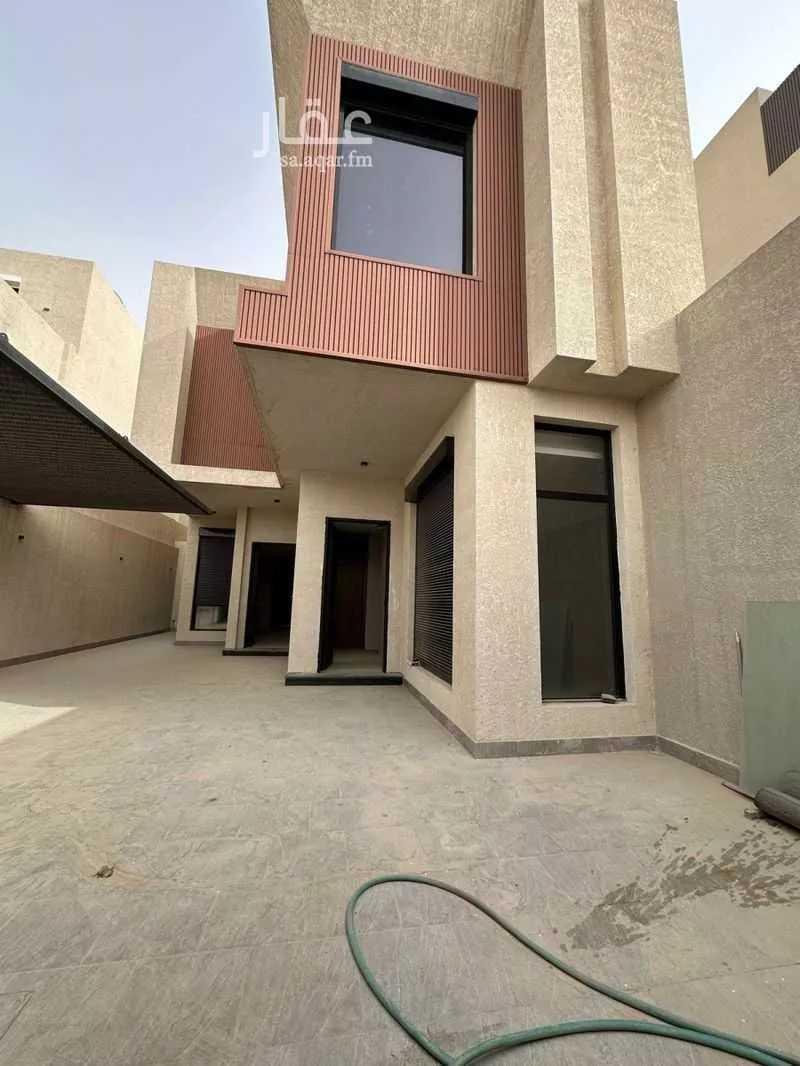 فيلا للإيجار في شارع عبدالرحمن بن هبة الله, حي الملك سلمان, مدينة الرياض, منطقة الرياض 1 صورة