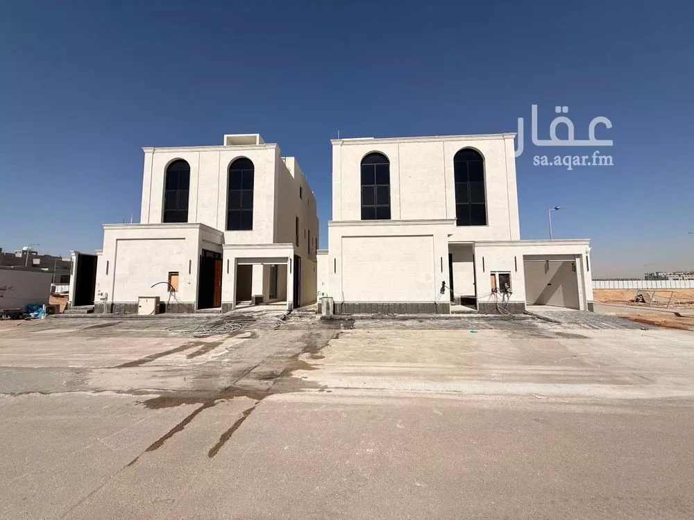 فيلا للبيع في شارع يحيي بن القاسم, حي الرمال, مدينة الرياض, منطقة الرياض 1 صورة