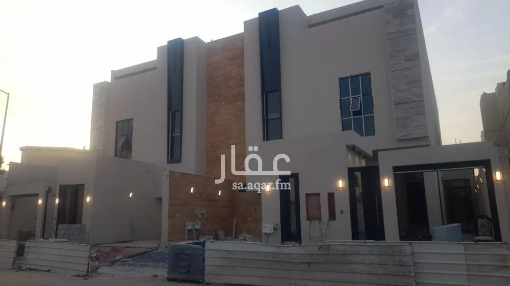 دور للبيع في شارع عبدالله بن ابي المظفر, حي الخليج, مدينة الرياض, منطقة الرياض 1 صورة