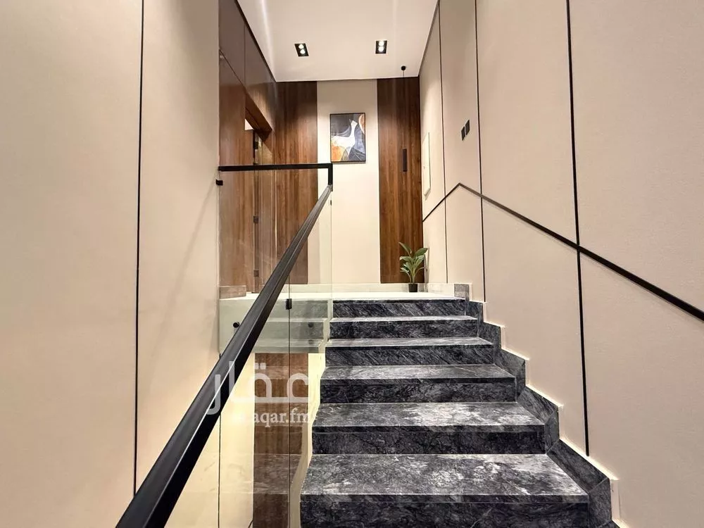 دور للبيع في شارع رقم 322, حي المونسية, مدينة الرياض, منطقة الرياض 1 صورة