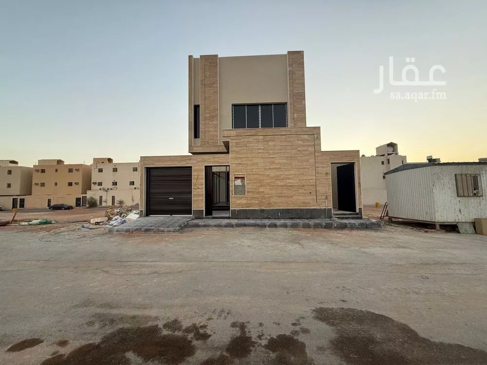 فيلا للبيع في شارع سعود بن محمد بن رشود, حي الرمال, مدينة الرياض, منطقة الرياض 1 صورة