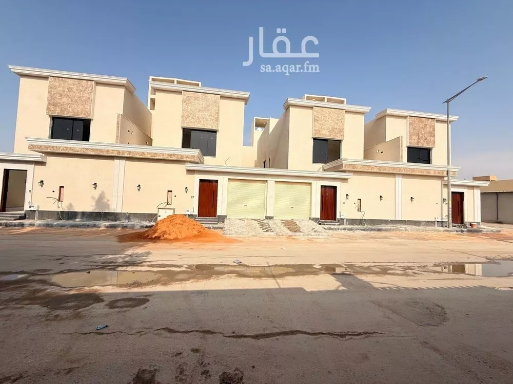 فيلا للبيع في شارع جبل المعلق, حي القادسية, مدينة الرياض, منطقة الرياض 1 صورة