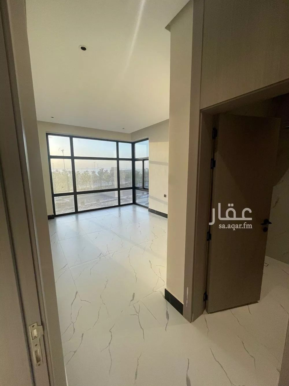 شقة للبيع في شارع الملك عبد الله بن عبدالعزيز, حي الشاطئ الغربي, مدينة الدمام, المنطقة الشرقية 1 صورة