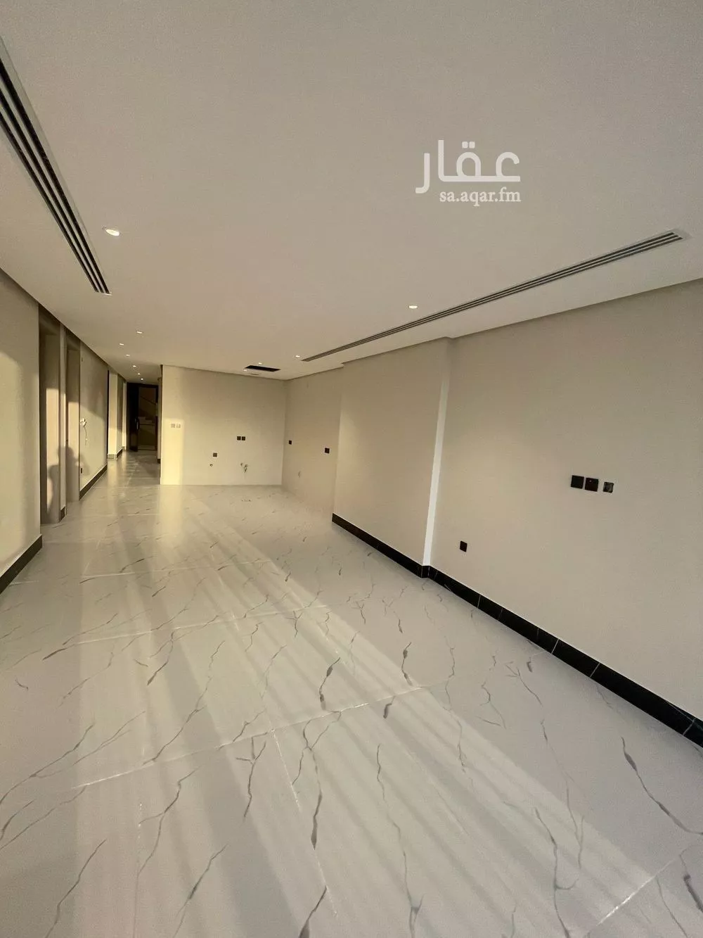 شقة للبيع في شارع الملك عبد الله بن عبدالعزيز, حي الشاطئ الغربي, مدينة الدمام, المنطقة الشرقية 1 صورة