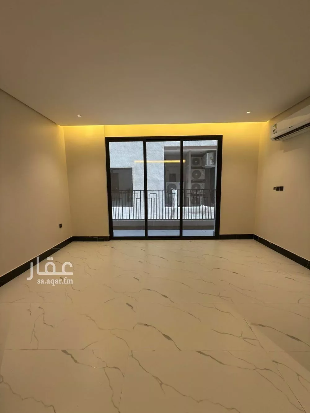 شقة للبيع في شارع الملك عبد الله بن عبدالعزيز, حي الشاطئ الغربي, مدينة الدمام, المنطقة الشرقية 1 صورة