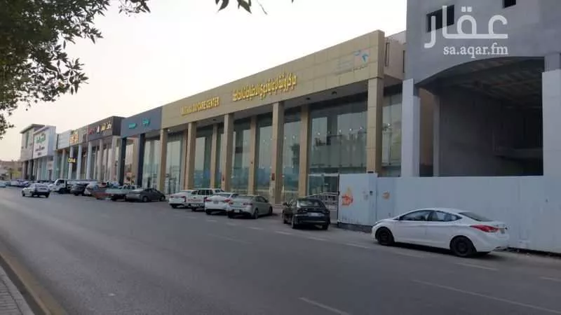 عمارة للبيع في شارع احمد ابن حنبل, حي المنار, مدينة الرياض, منطقة الرياض 1 صورة