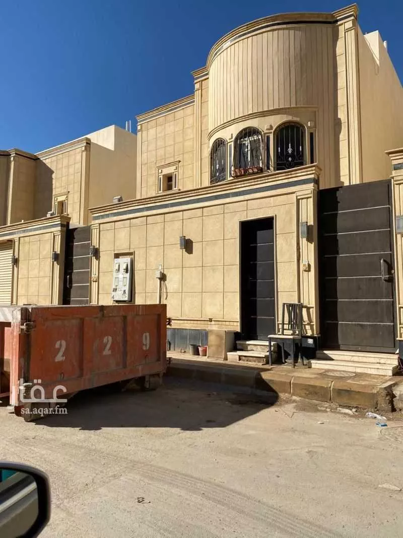 فيلا للبيع في شارع محمد بن عكرمة, حي عرقة, مدينة الرياض, منطقة الرياض 1 صورة