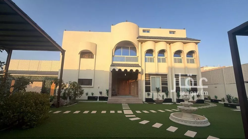 فيلا للبيع في شارع ناصر بن عيد, حي الحلقة الشرقية, مدينة الطائف, منطقة مكة المكرمة 1 صورة