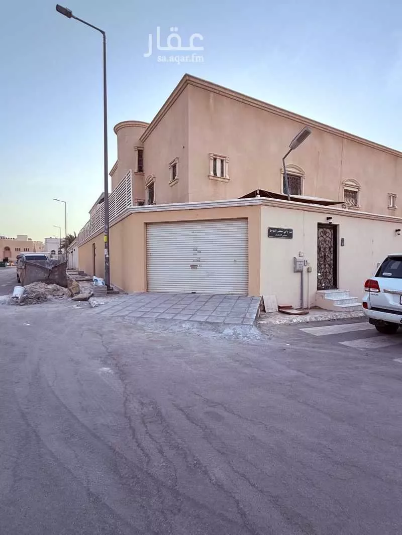 فيلا للإيجار في شارع الفريش ، حي المغرزات ، الرياض ، منطقة الرياض 1 صورة