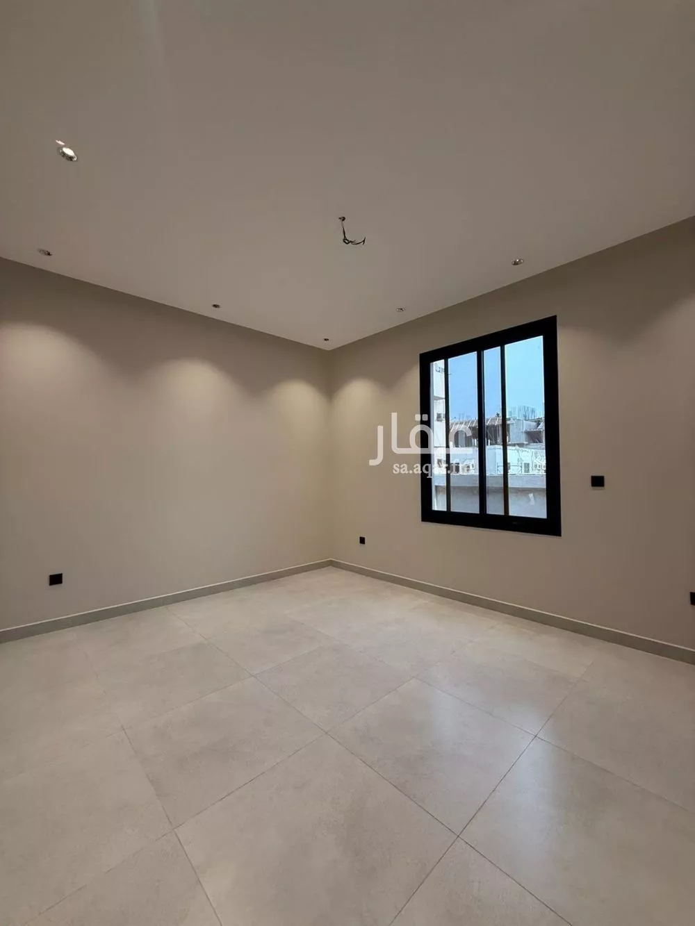 عمارة للبيع في شارع علي الفاباتي, حي السلامة, مدينة جدة, منطقة مكة المكرمة 1 صورة