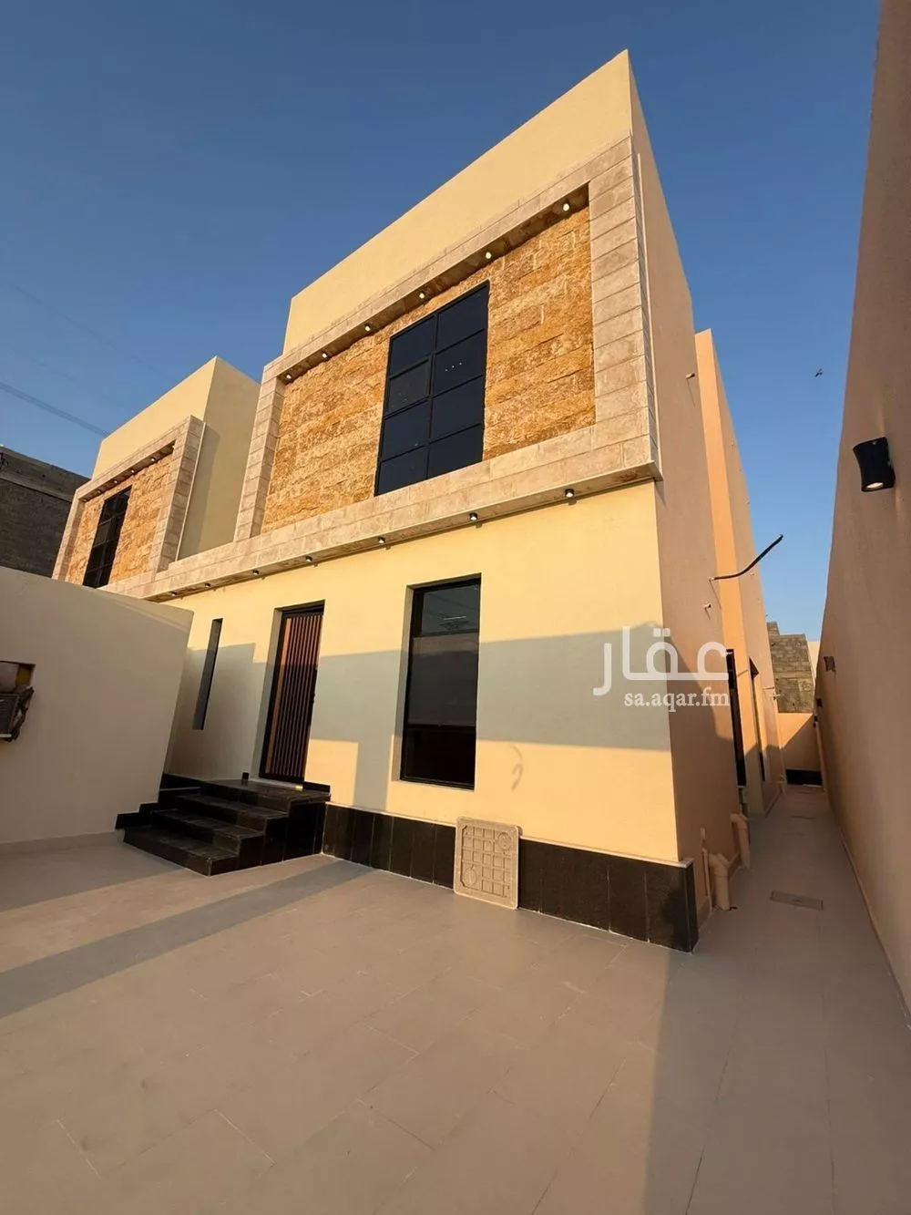 فيلا للبيع في شارع جبل جحيشه, حي الرحمانية, مدينة جدة, منطقة مكة المكرمة 1 صورة