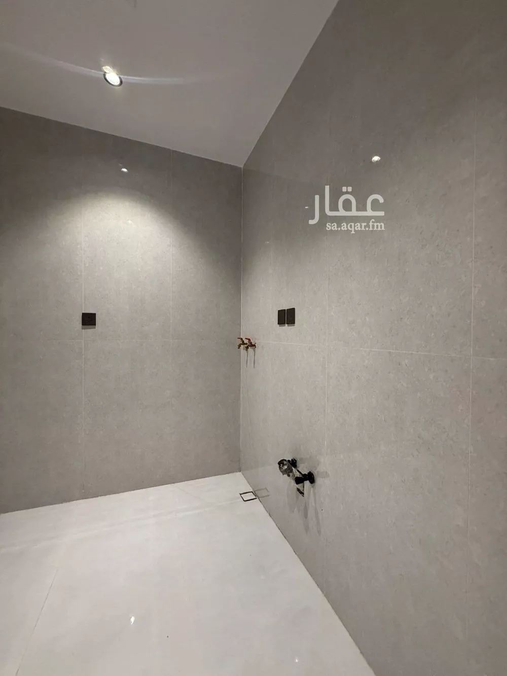 فيلا للبيع في شارع ثنيه اذاخر, حي الرحمانية, مدينة جدة, منطقة مكة المكرمة 1 صورة