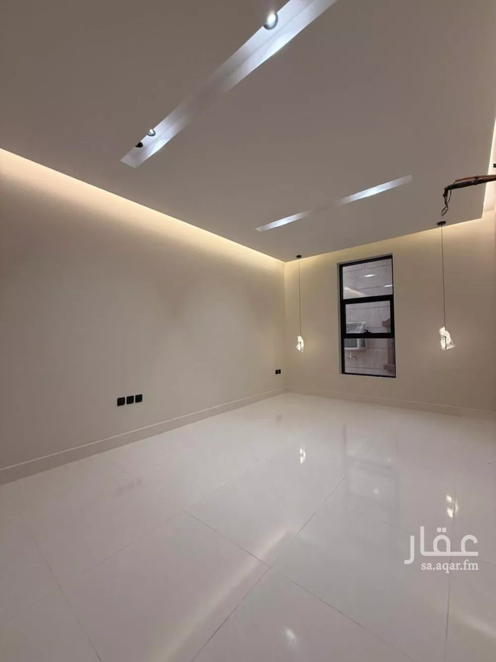 فيلا للبيع في شارع دينار الحجام, حي الحمدانية, مدينة جدة, منطقة مكة المكرمة 1 صورة