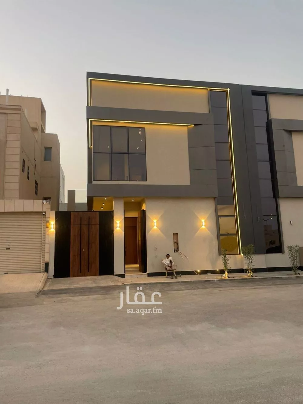 فيلا للبيع في شارع ابن صدقة الغرافي, حي المهدية, مدينة الرياض, منطقة الرياض 1 صورة