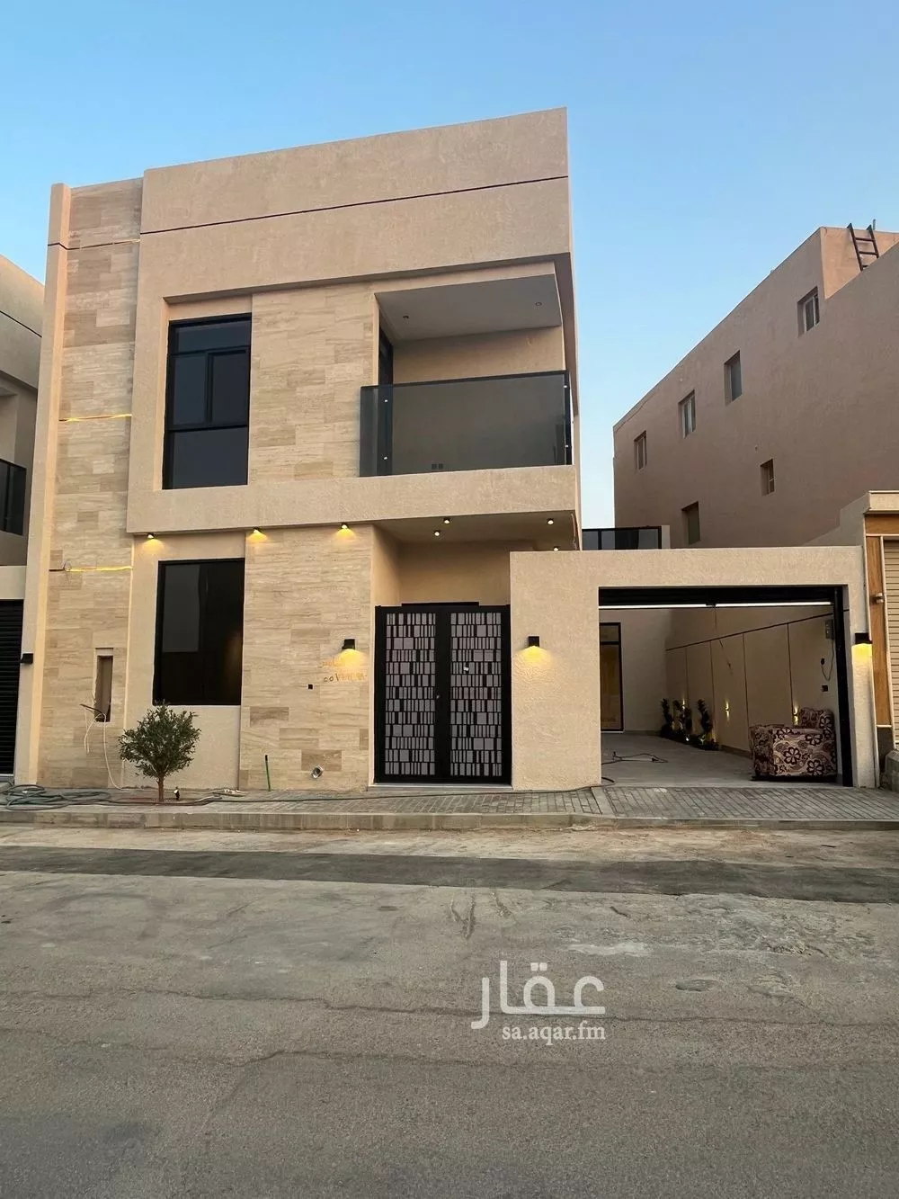 فيلا للبيع في شارع قطب الدين بن السلطان, حي المهدية, مدينة الرياض, منطقة الرياض 1 صورة