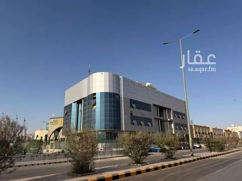 مكتب تجاري للإيجار في شارع حفصة بنت عمر, حي الروضة, مدينة الرياض, منطقة الرياض 1 صورة