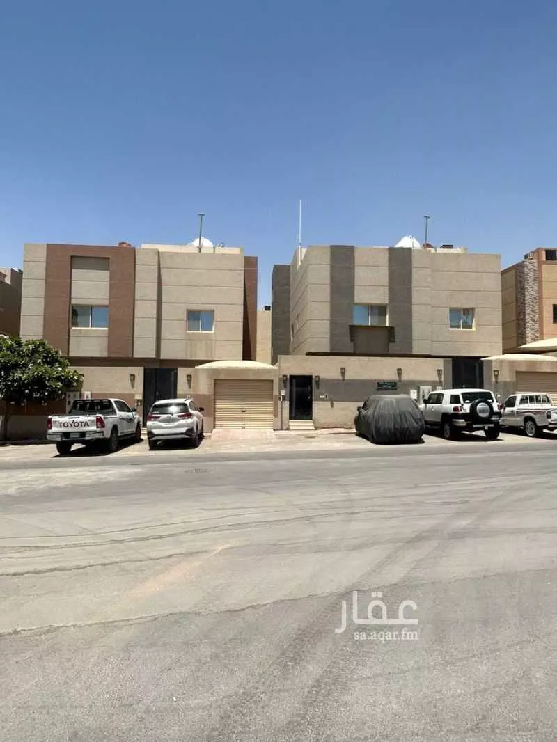 فيلا للبيع في شارع عبداللطيف بن عبدالملك آل الشيخ ، حي الملقا ، الرياض ، منطقة الرياض 1 صورة